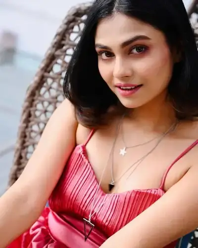 Escort Service Gondia